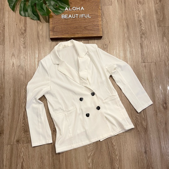 Aaron & Amber Blazer - Picture 3 of 7